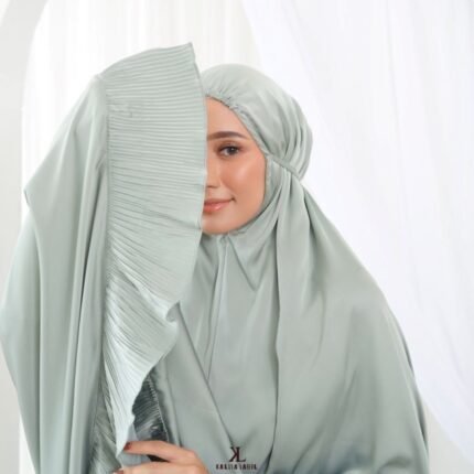 muslim_prayer_set_Alaya_Pleats_pic2